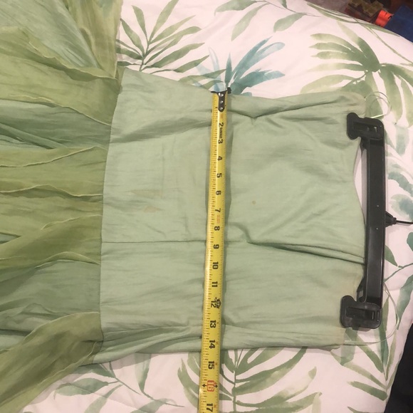 100% silk Tintoretto whimsical cocktail dress in layered greens - Picture 13 of 14